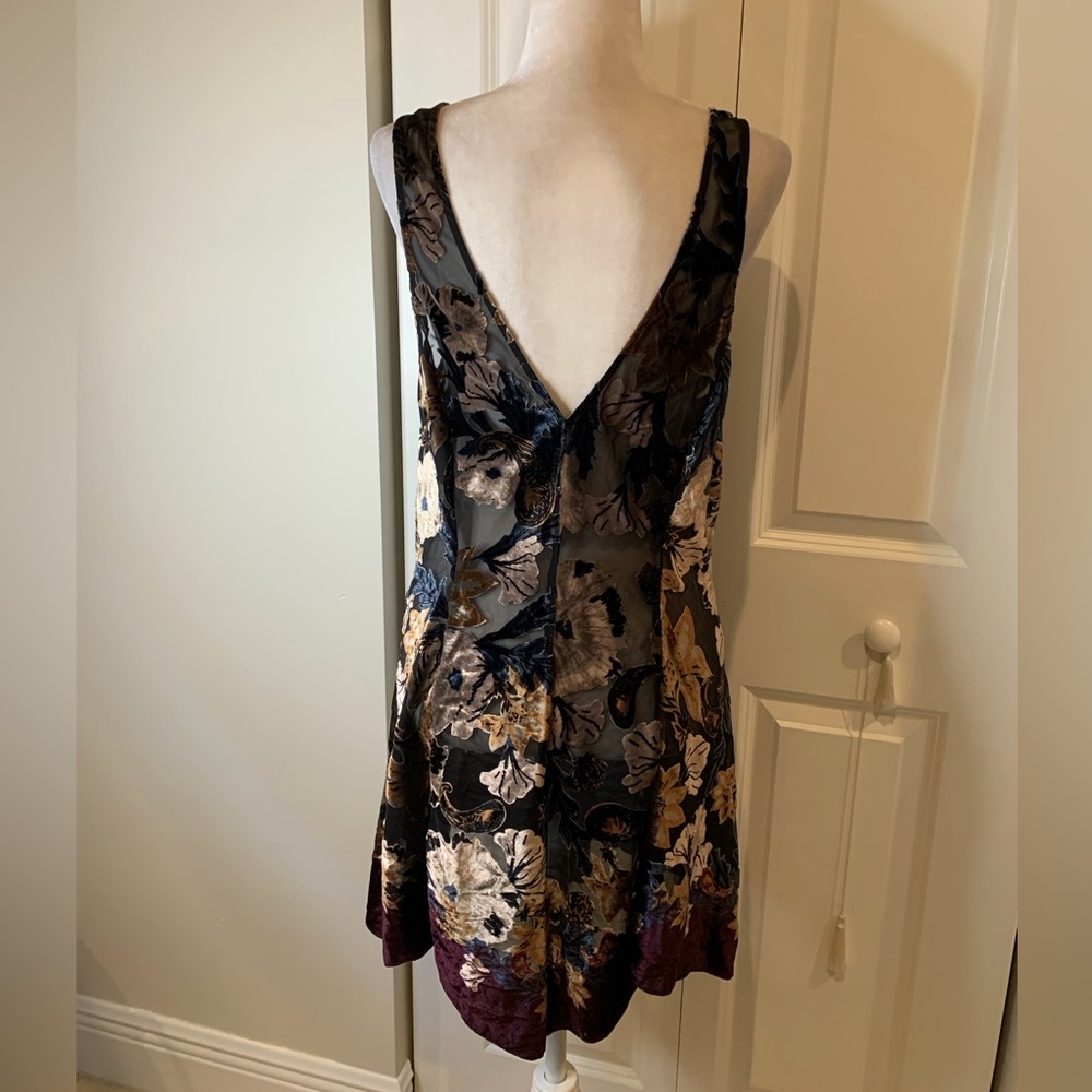 Intimately Free People Black V Front & Back Dress 👗 - Picture 4 of 4